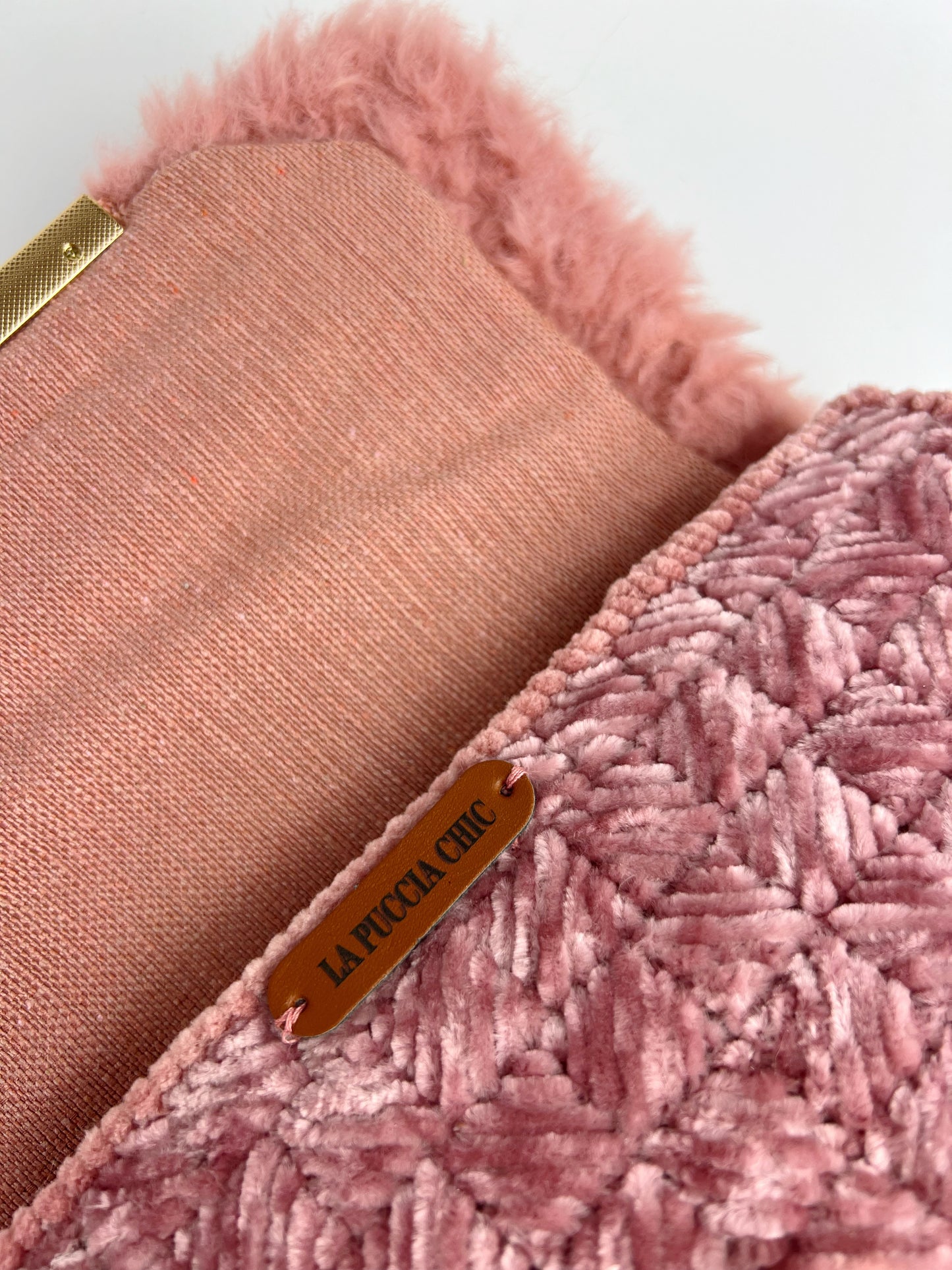 Borsa rosa antico ciniglia e pelliccia