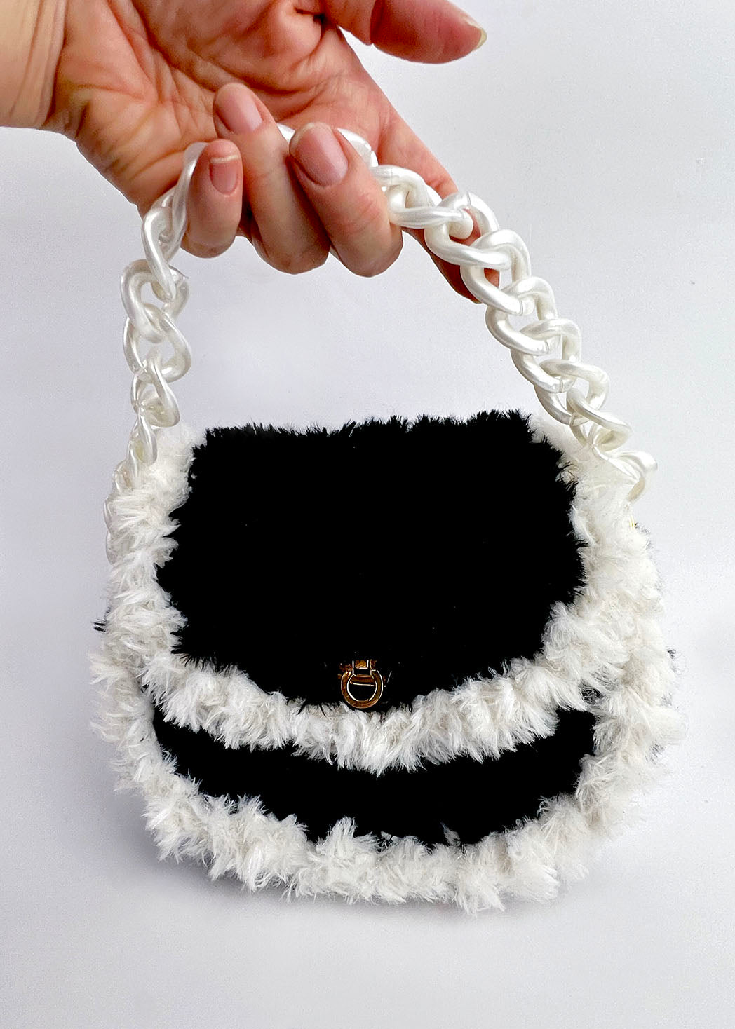 Borsetta ecopelliccia bianco nera